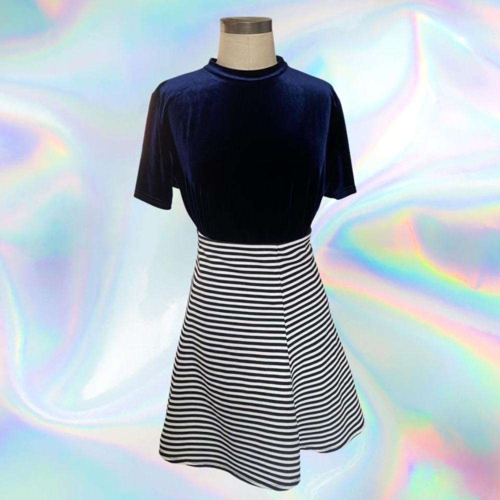 Black and White Striped High Waisted Fit and Flare Midi Skater Skirt